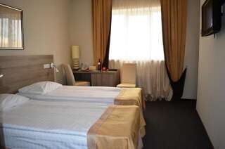 Отель Reikartz Zaporizhia Запорожье Стандартный двухместный номер с 1 кроватью или 2 отдельными кроватями-3